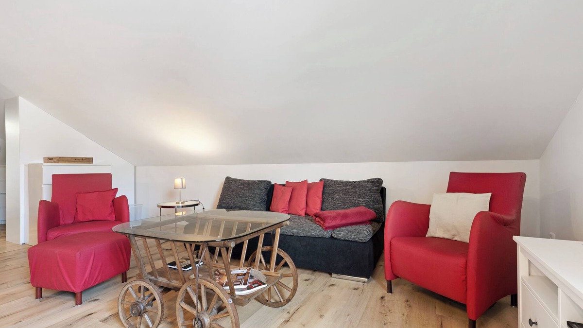 Leiselheim Apartment | Apartment 'Kirsche' with Shared Terrace, Shared Garden and Wi-Fi