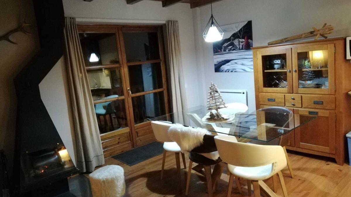 Taull Apartment | Apartment with Wiffi and bedding, all equipped and at the foot of the ski slopes