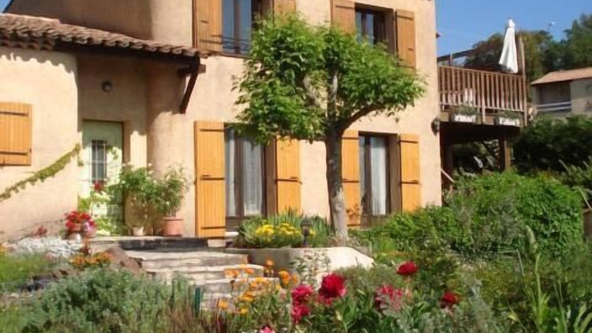 Les Adrets-de-l'Esterel Apartment | Apartment 2 bedrooms, at the first floor of villa: garden, pool