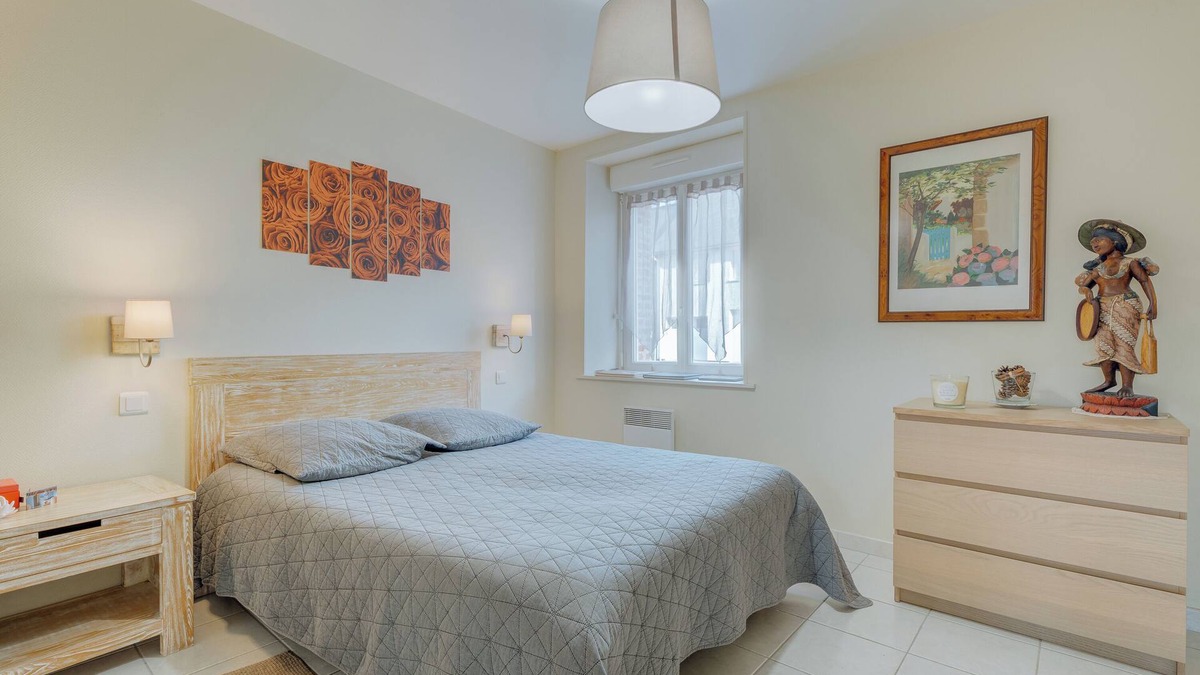 Saint-Benoit-des-Ondes Apartment | Apartment 'Grain De Vanille' with Private Terrace and Wi-Fi