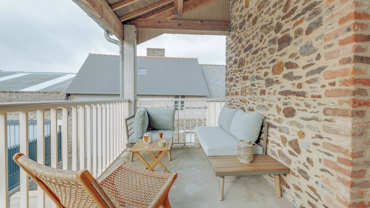Saint-Benoit-des-Ondes Apartment | Apartment 'Côte D'emeraude' with Private Terrace, Private Garden and Wi-Fi