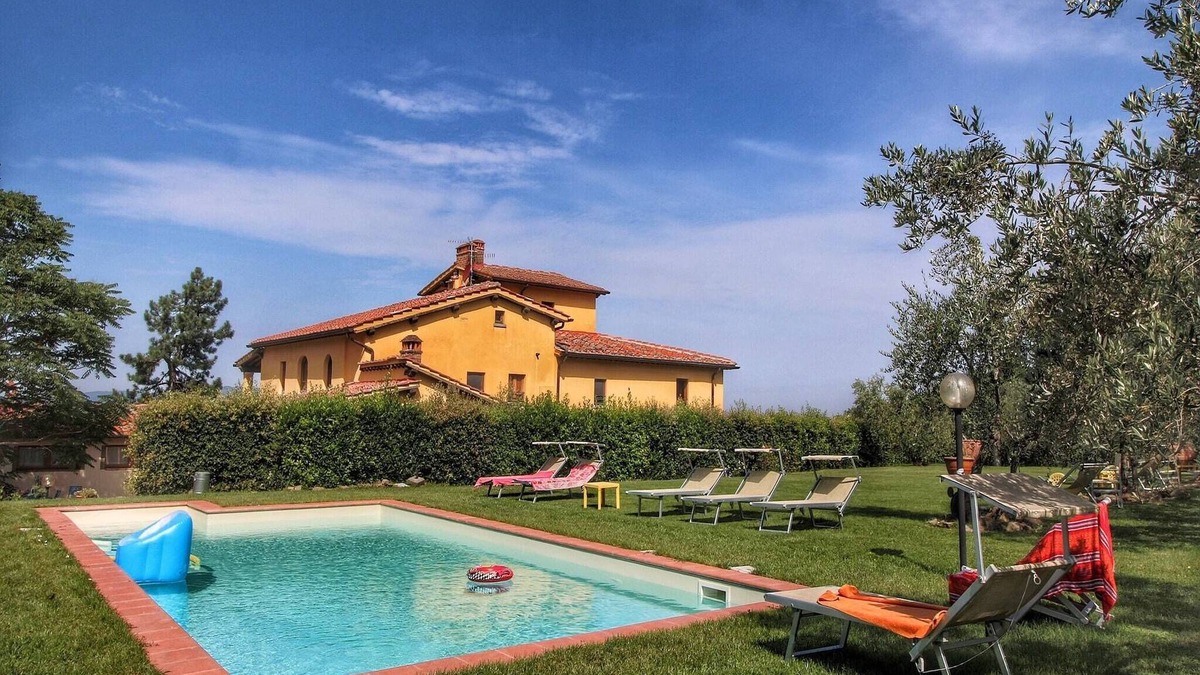 Castelfranco di Sopra House | Apartment in Chianti near Florence