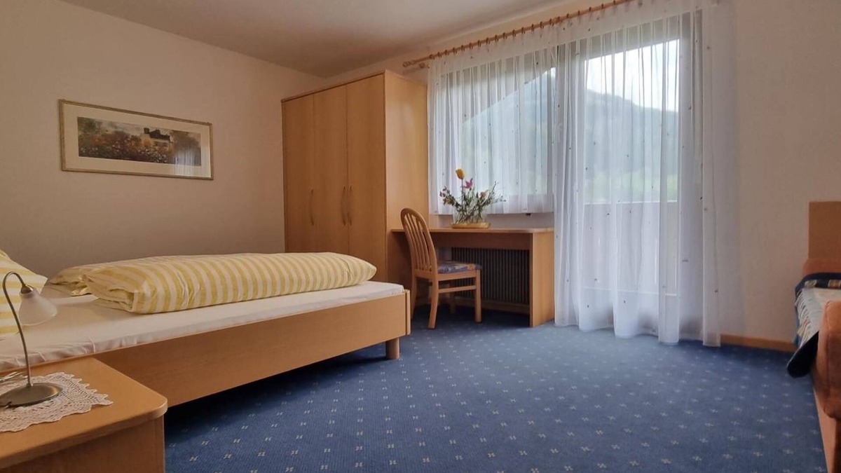 San Pancrazio Apartment | Apartment 'Eschenleit- Rot' with Mountain View, Balcony and Wi-Fi