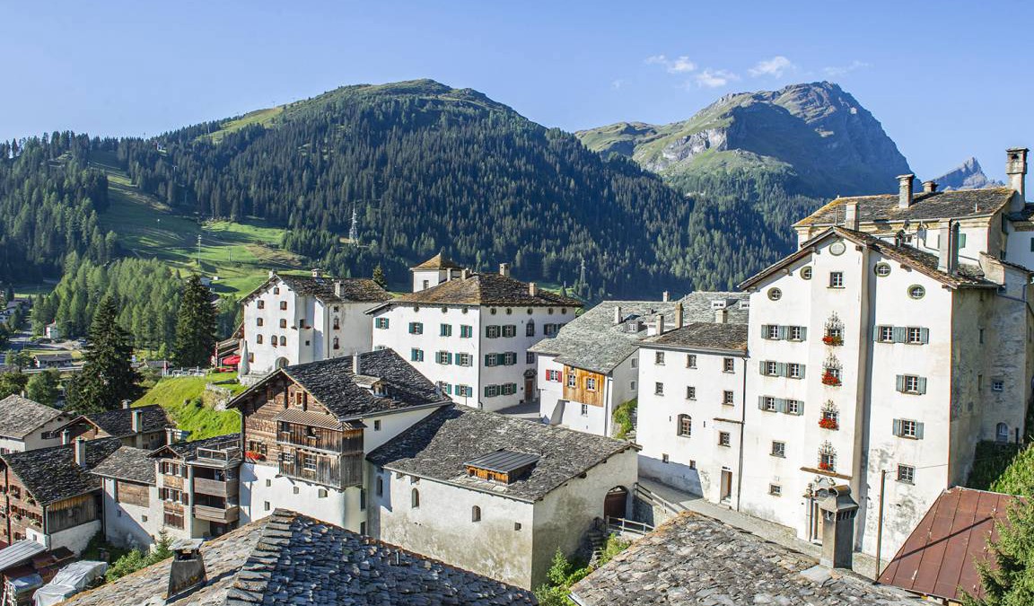 Spluegen Apartment | Apartment ∙ 1 bedroom ∙ 4 guests