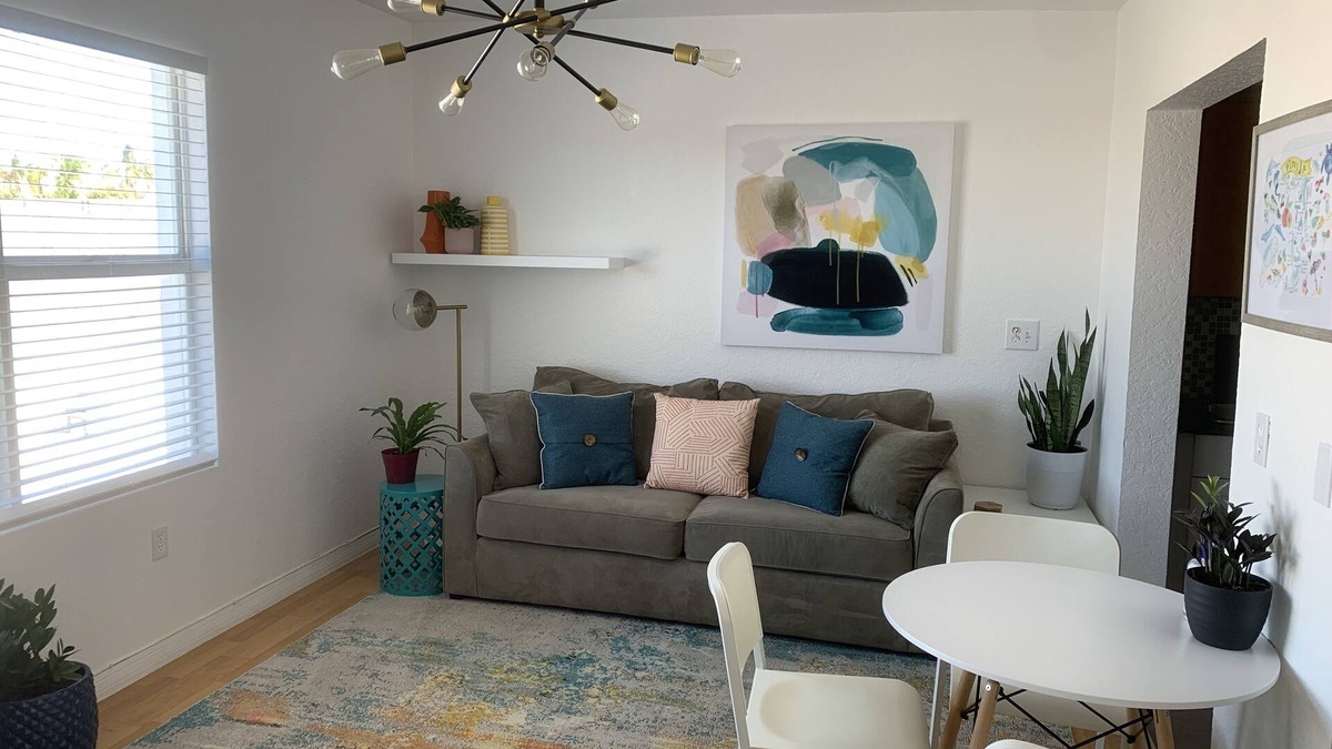 North Beach Apartment | Apartment 1 block from the beach