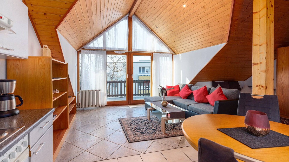 Ludwigshafen Apartment | Apartment '1' with Balcony and Wi-Fi