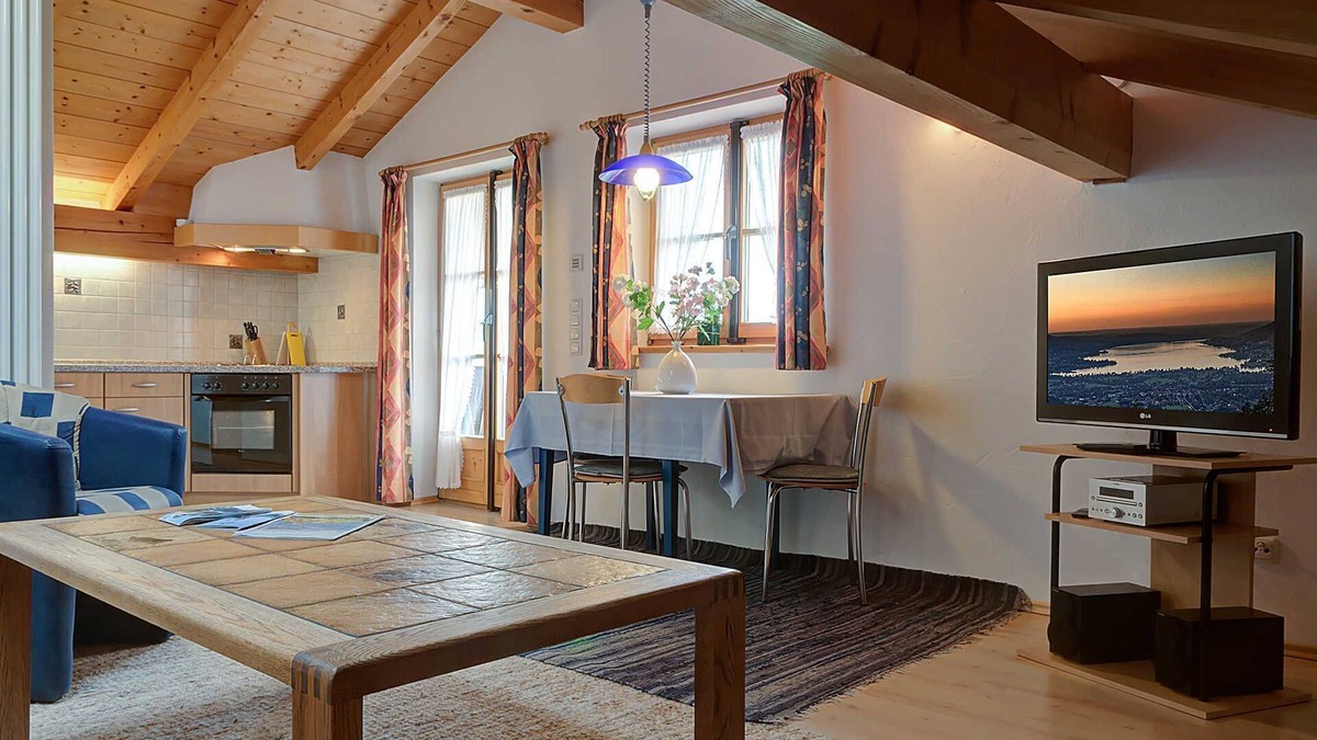 Gmund am Tegernsee Apartment | Apartment 1 DG - Apartment Flake