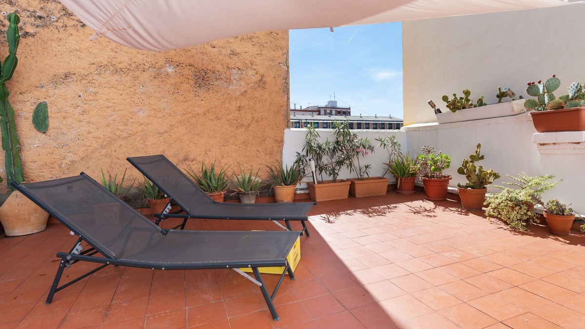 Catarroja Apartment | Apartment '1 Dormitorio Terraza' with Private Terrace, Wi-Fi and Air Conditioning
