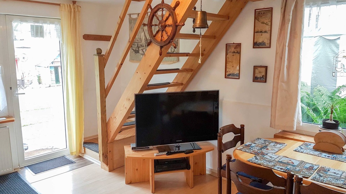 Semlow Apartment | Apartment 1 - family-friendly apartments in Recknitztal
