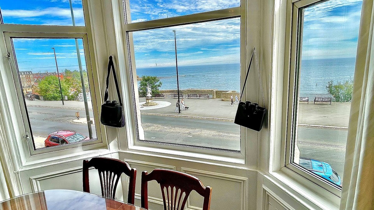 Cullercoats Apartment | Apartment 1 of 6 Amazing views of bay for 4