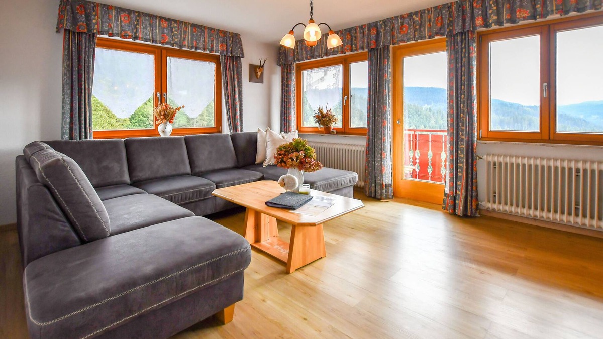 Schiltach Apartment | Apartment 1 "sunrise", ground floor, 90sqm, 3 bedrooms max. 6 persons