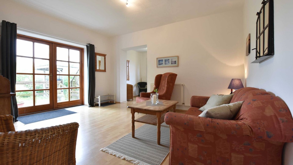 Stove Apartment | Apartment 1 with 2 bedrooms (2-5 pers.) on the ground floor - Villa Seeheim vacation property directly on the waterfront