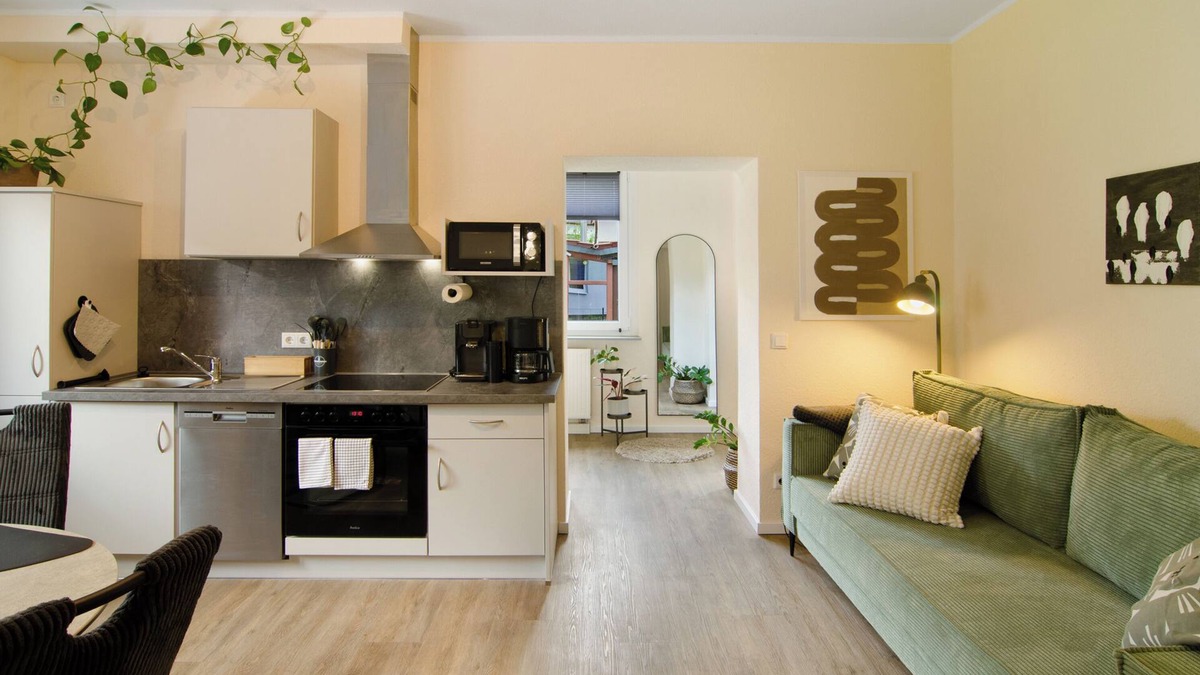Bad Karlshafen Apartment | Apartment '1' with Shared Terrace, Shared Garden and Wi-Fi