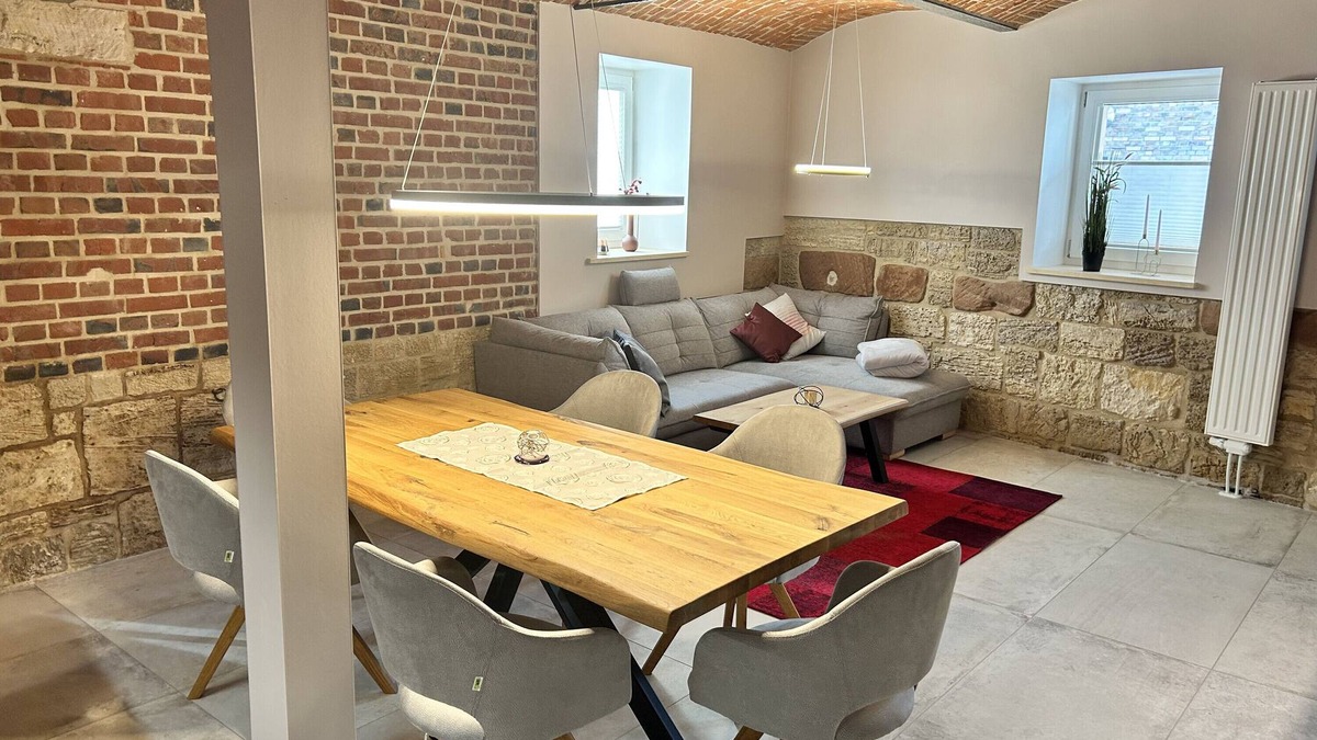 Naumburg Apartment | Apartment '1' with Shared Terrace, Wi-Fi and Air Conditioning