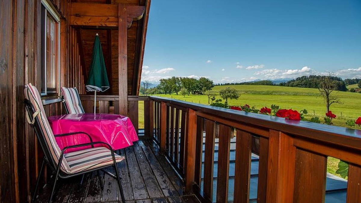 Oberreitnau Apartment | Apartment '1' with Mountain View, Shared Garden and Wi-Fi