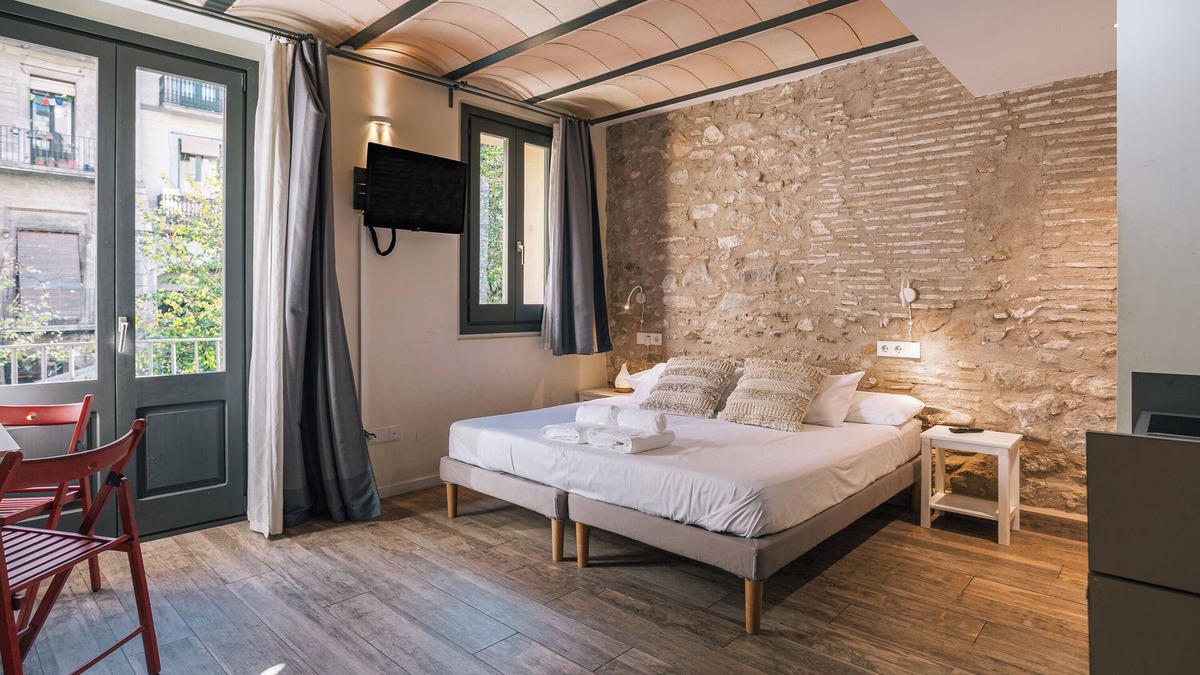Old Town Apartment | Apartment '1 Ylang' with Balcony, Wi-Fi and Air Conditioning