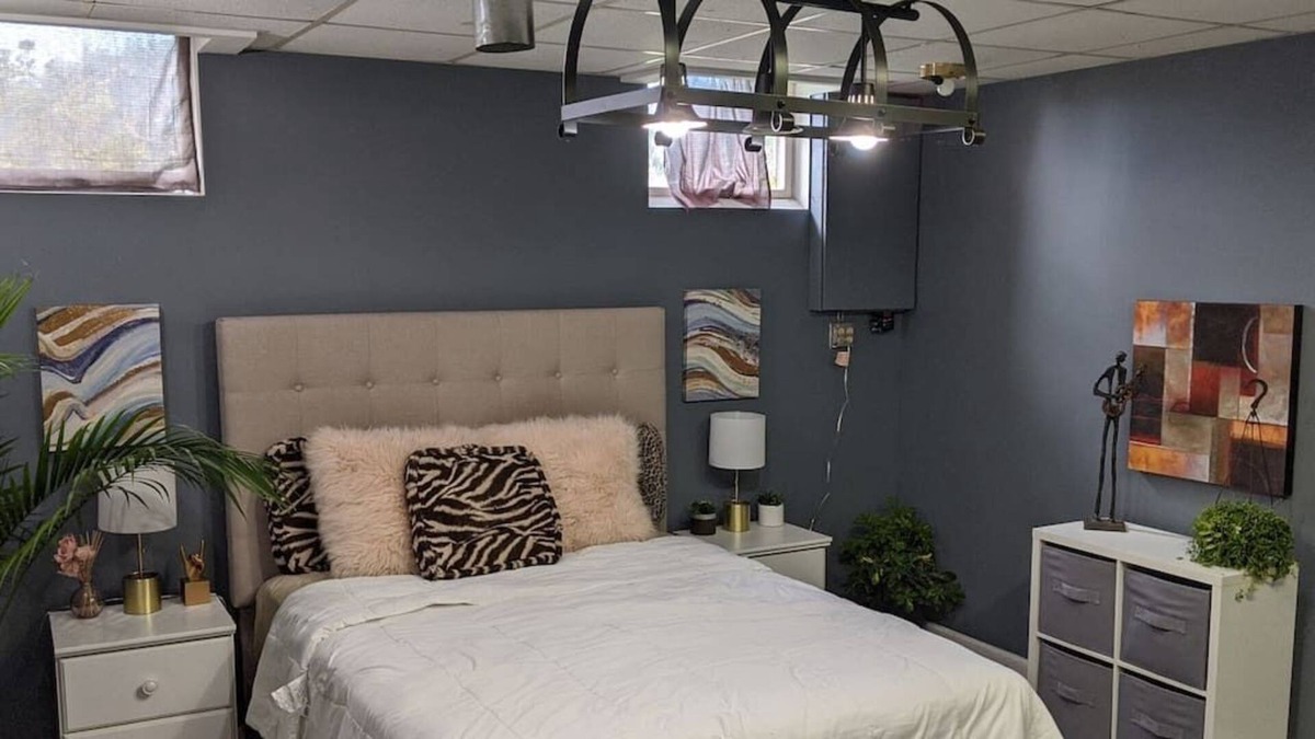 Holcomb Apartment | Apartment 10 minutes from Canandaigua Lake!
