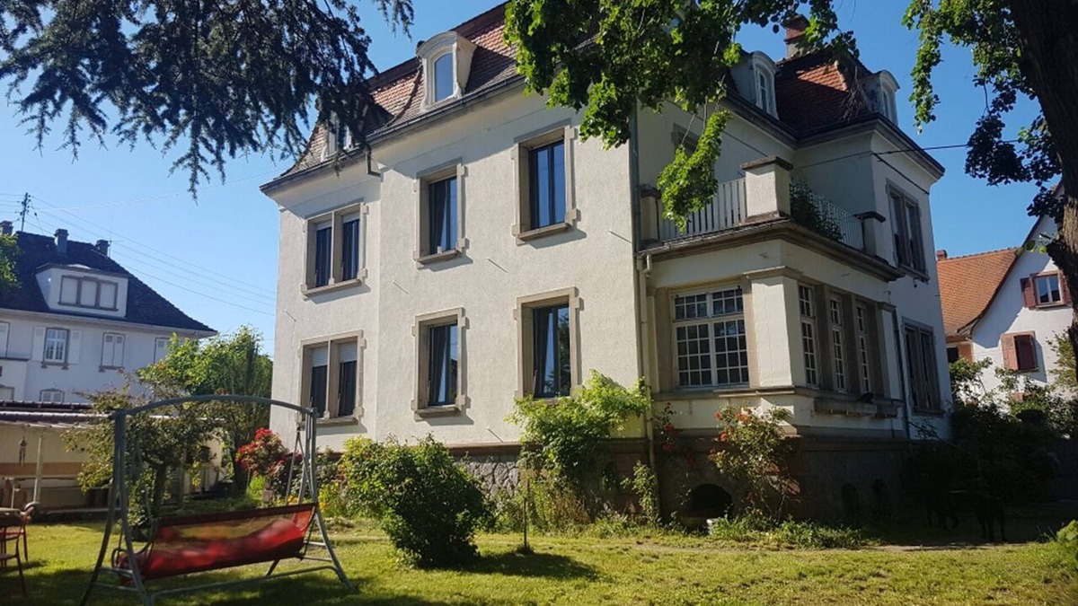 Munster House | Apartment 100 m² in a mansion