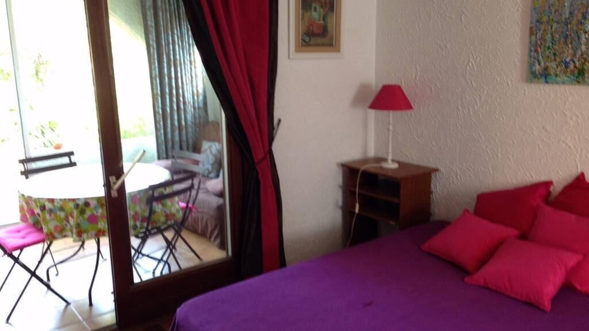 Marine de Saint Ambroggio Apartment | APARTMENT 109 PIAZZE turnkey TERRASE APPT fully equipped for 4 PERS max