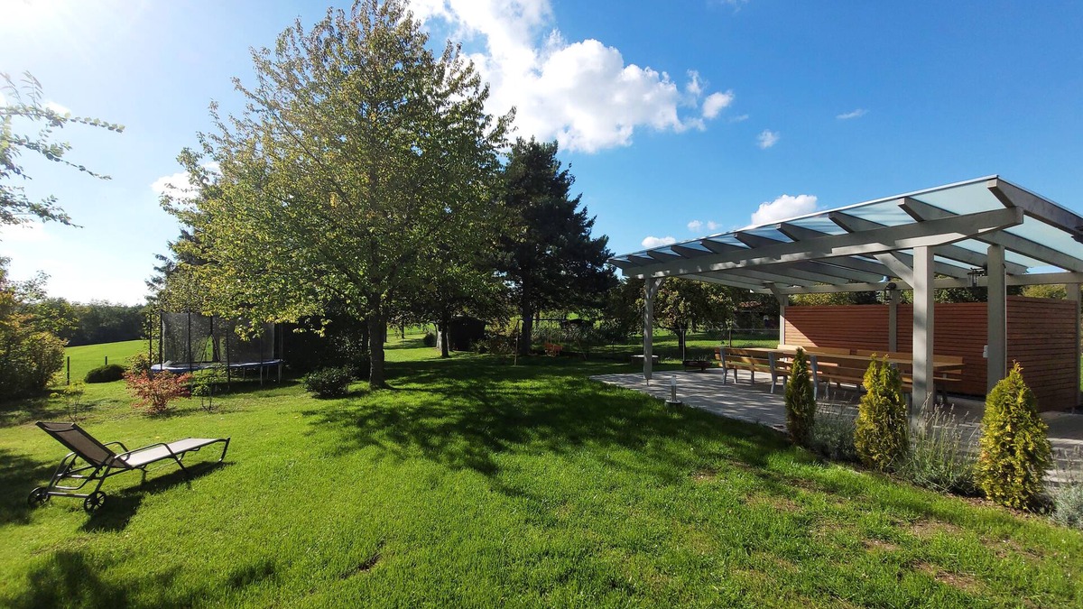 Oberscheidweiler Apartment | Apartment, 150 m² for 6 adults + children in the middle of the green in the Eifel-Moselle region