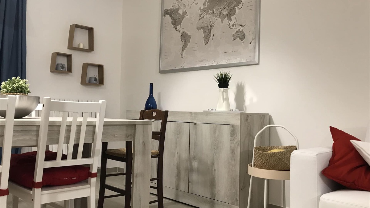 Villa Rosa House | Apartment 150 mt from the sea with terrace and private garden.
