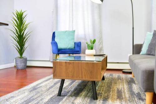 Smith Hill Apartment | Apartment ∙ 2 bedrooms ∙ 5 guests