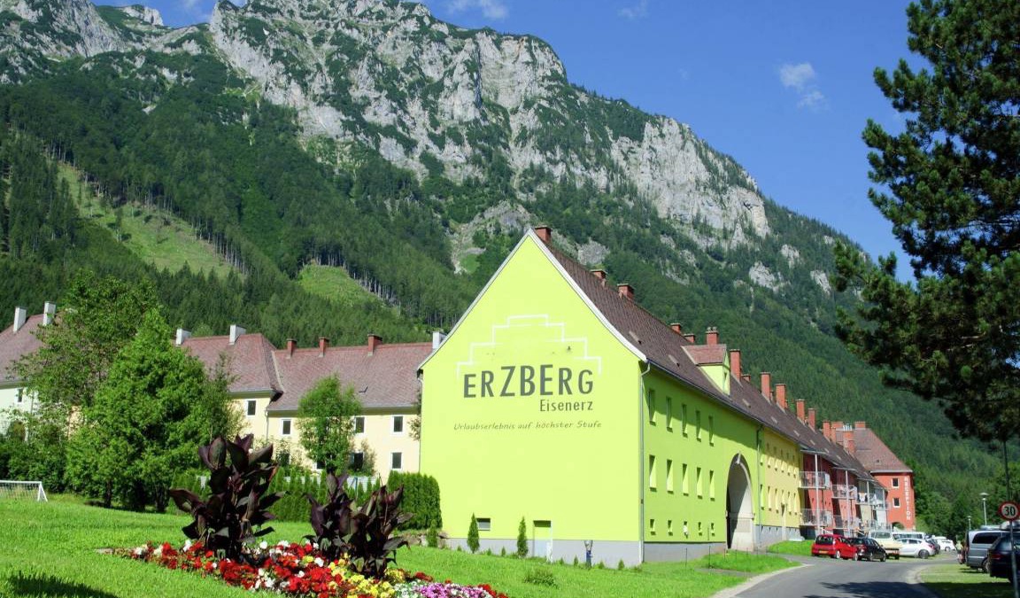 Eisenerz Apartment | Apartment ∙ 2 bedrooms ∙ 4 guests
