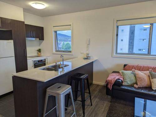 Wright Apartment | Apartment ∙ 2 bedrooms ∙ 4 guests