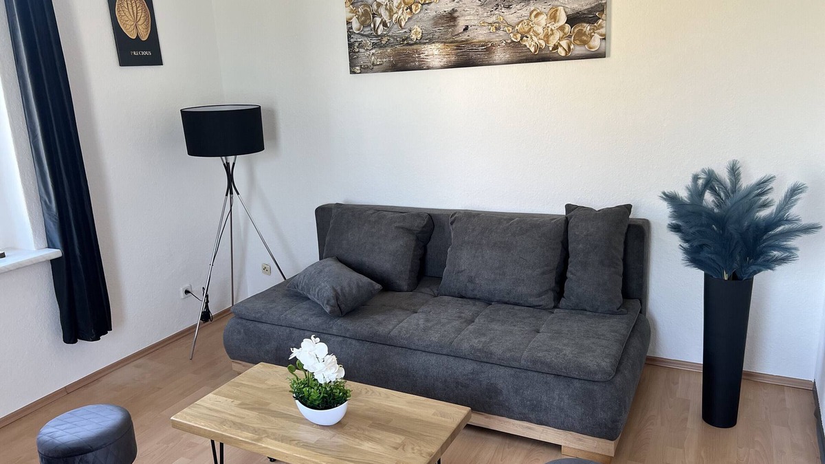 Schipkau House | Apartment "2 - Haus Lausitzring" with Private Terrace & Wi-Fi