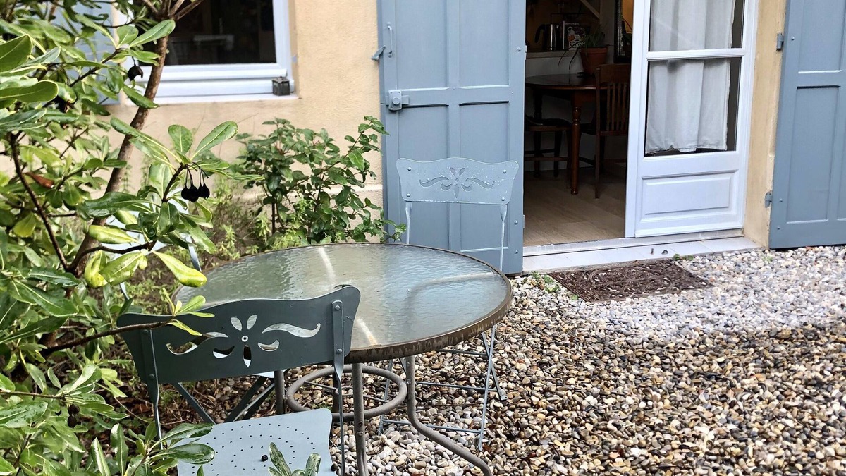Sud Apartment | apartment 2 P 10 minutes walk from the historic center