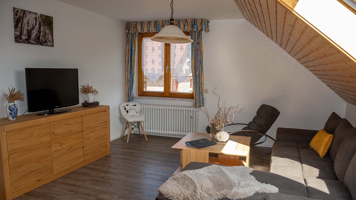 Schiltach Apartment | Apartment 2 "Starry Sky", top floor, 80sqm, 2 bedrooms, max. 6 people
