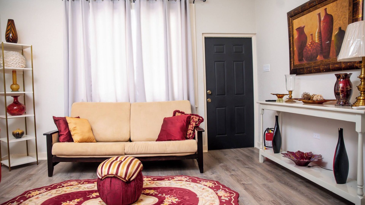 Albion Villa | Apartment 2 @ Top Bay Apartments