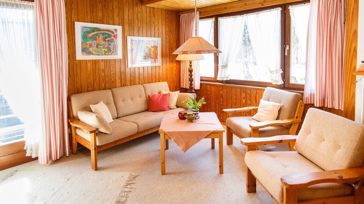 Sankt Valentin Apartment | Apartment 2 upper floor 57sqm, balcony, kitchenette, 2 bedrooms, living room