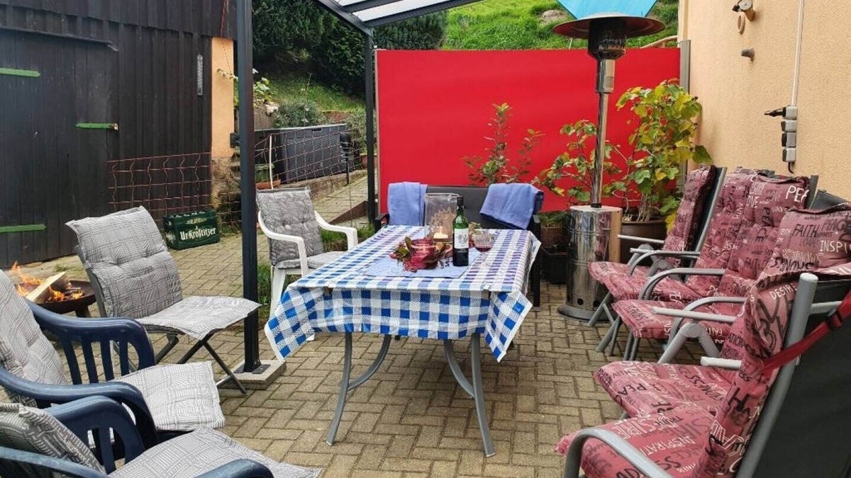 Lichtenhain Apartment | Apartment 2 with 55 sqm /FeWo-hier-und-jetzt