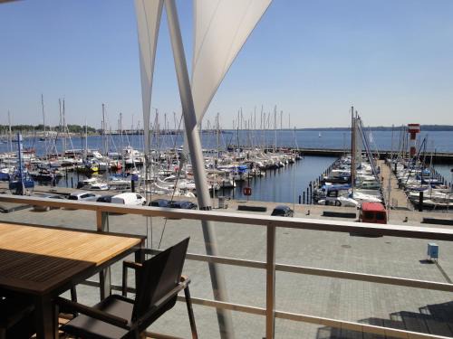 Eckernfoerde Apartment | Apartment 22 "Lachende Möwe" mit Sauna, Blickrichtung offene See