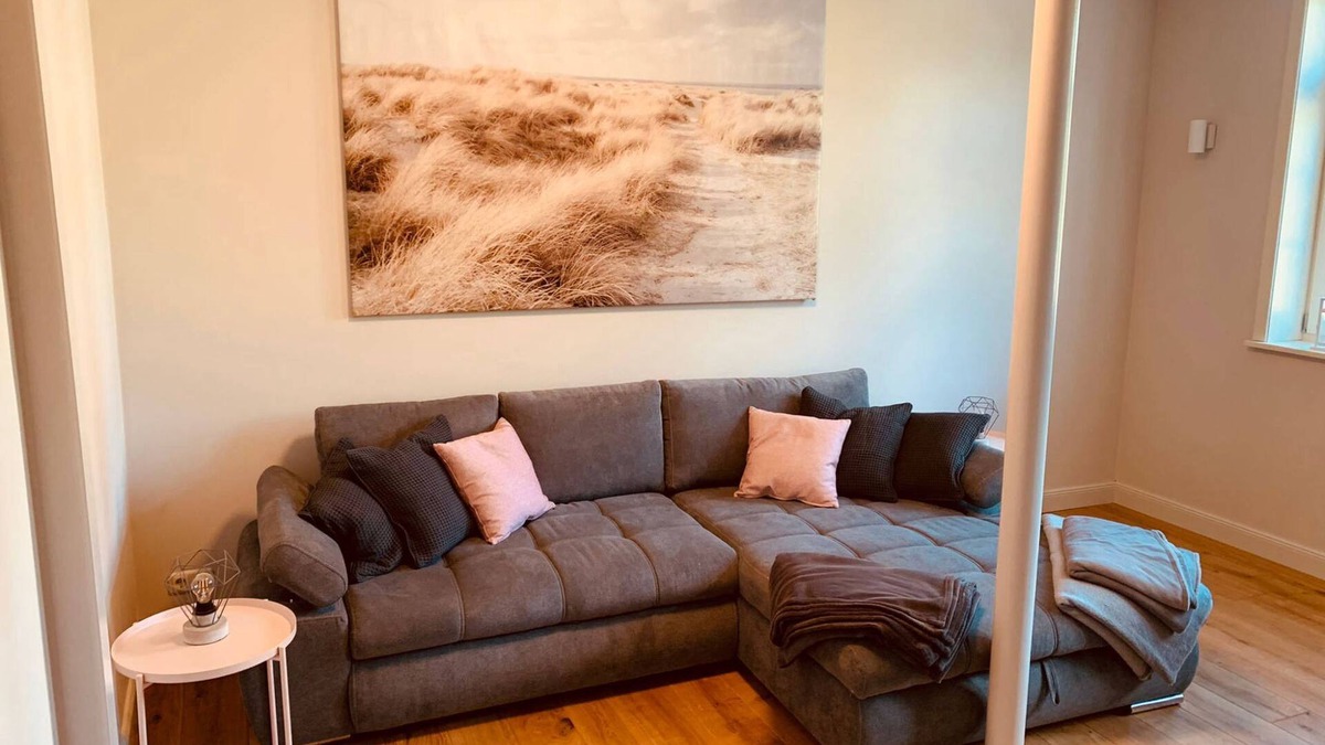 Groß Pankow Apartment | Apartment 3, 107, sqm, 1 bedroom, 1 living/bedroom, max. 3 adults/1 child