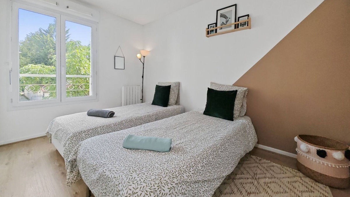 Suresnes Apartment | Apartment 3 Rooms in Suresne | Paris - La Defense