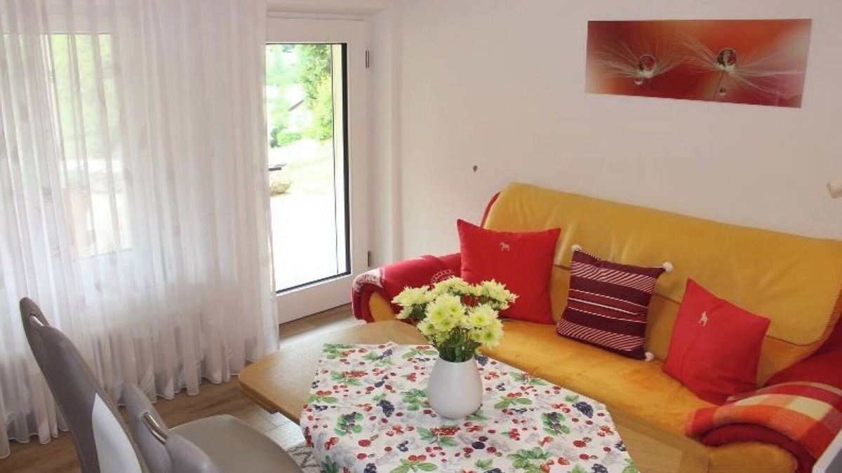 Enzklosterle Apartment | Apartment '3' with Private Terrace, Shared Garden and Wi-Fi