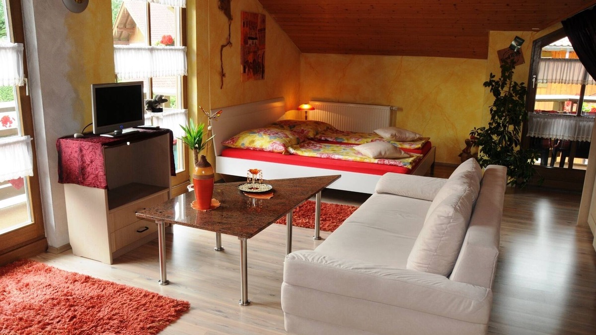 Ruhpolding Apartment | Apartment 36 sqm, extendable to 76 sqm, balcony, 1 or 2 bedrooms, 1 living room