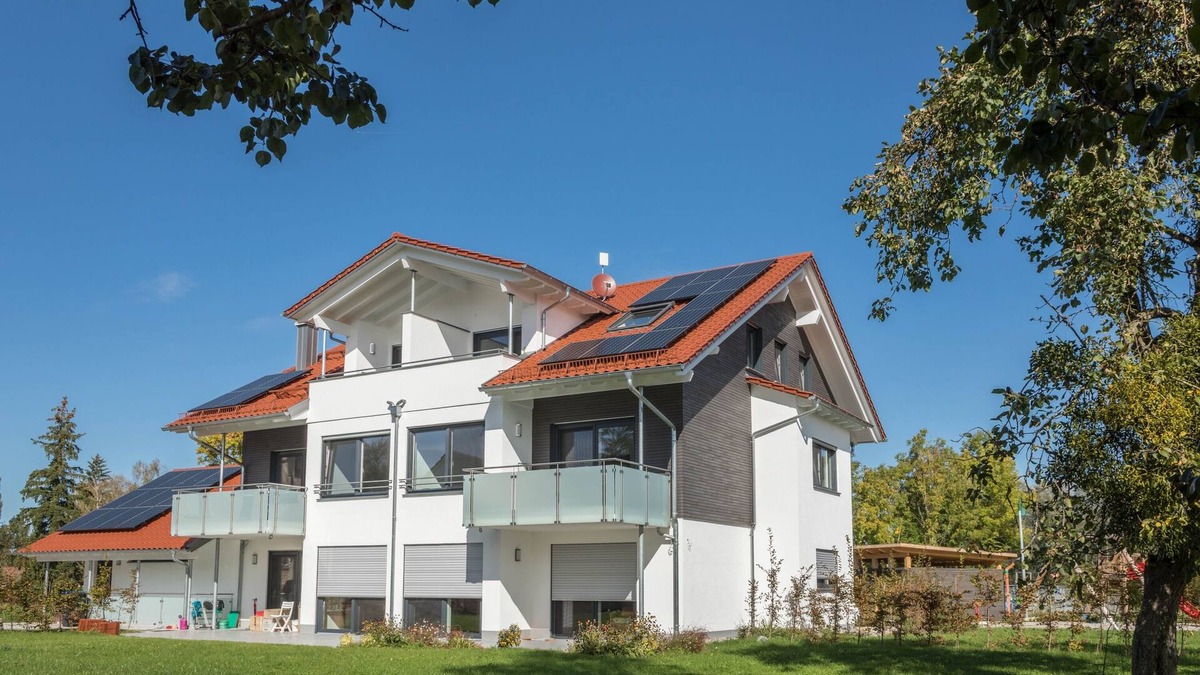 Eriskirch Apartment | Apartment “4 am Biohof Eriskirch” close to Lake Constance with Wi-Fi, Balcony & Garden
