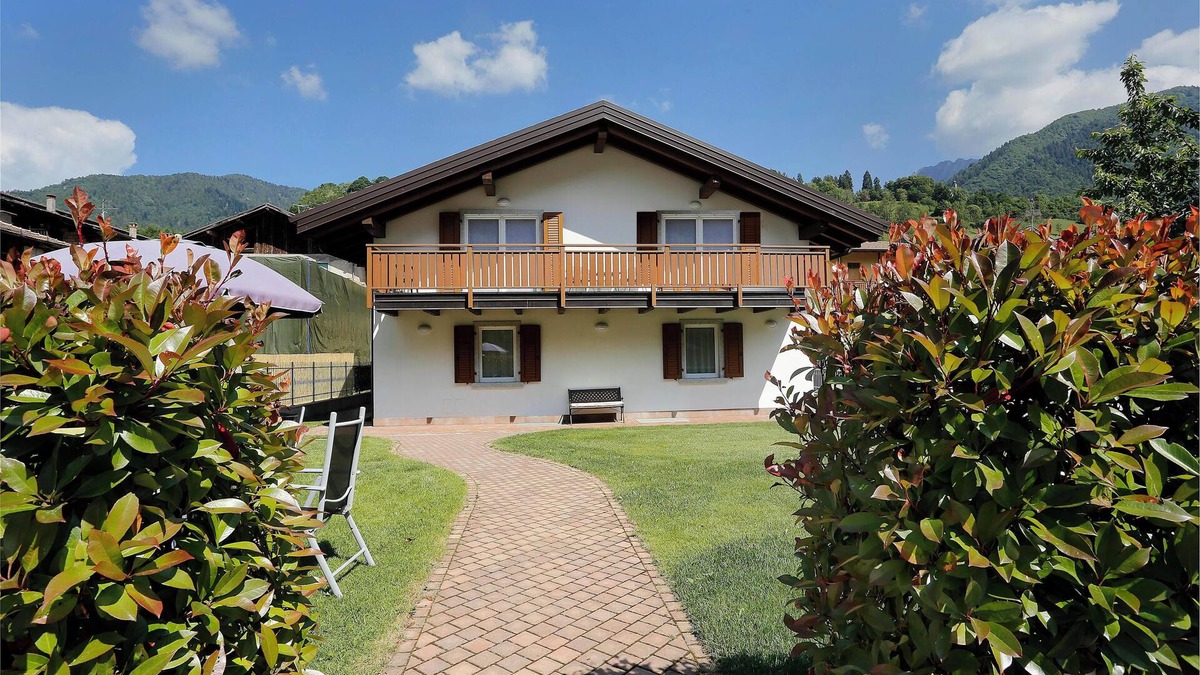 Tiarno di Sopra Apartment | Apartment 4 - attic second floor