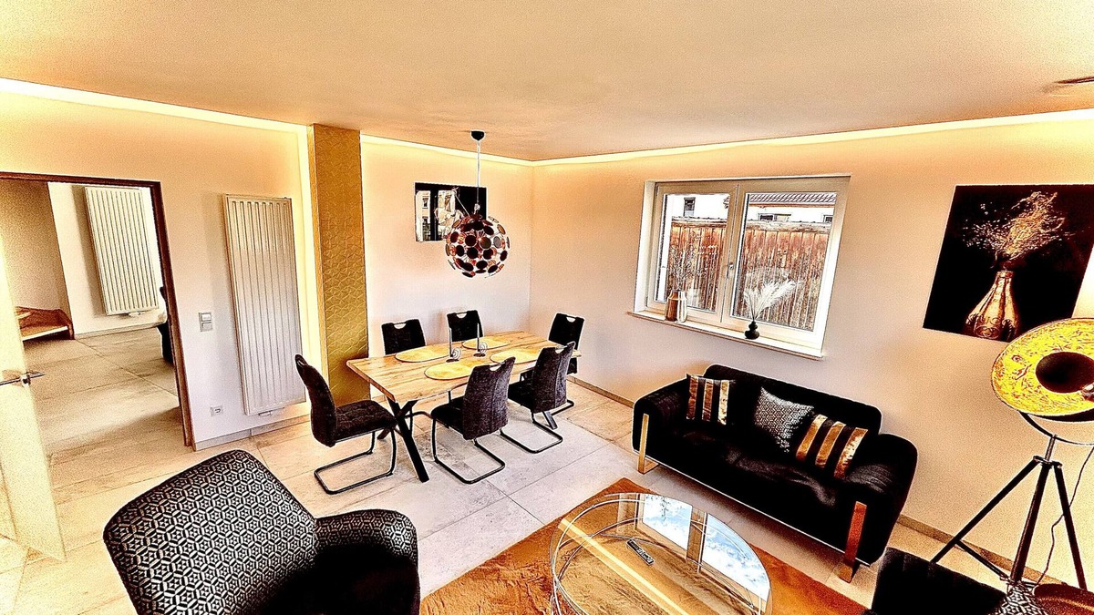 Naumburg Apartment | Apartment '4 Deluxe' with Wi-Fi and Air Conditioning