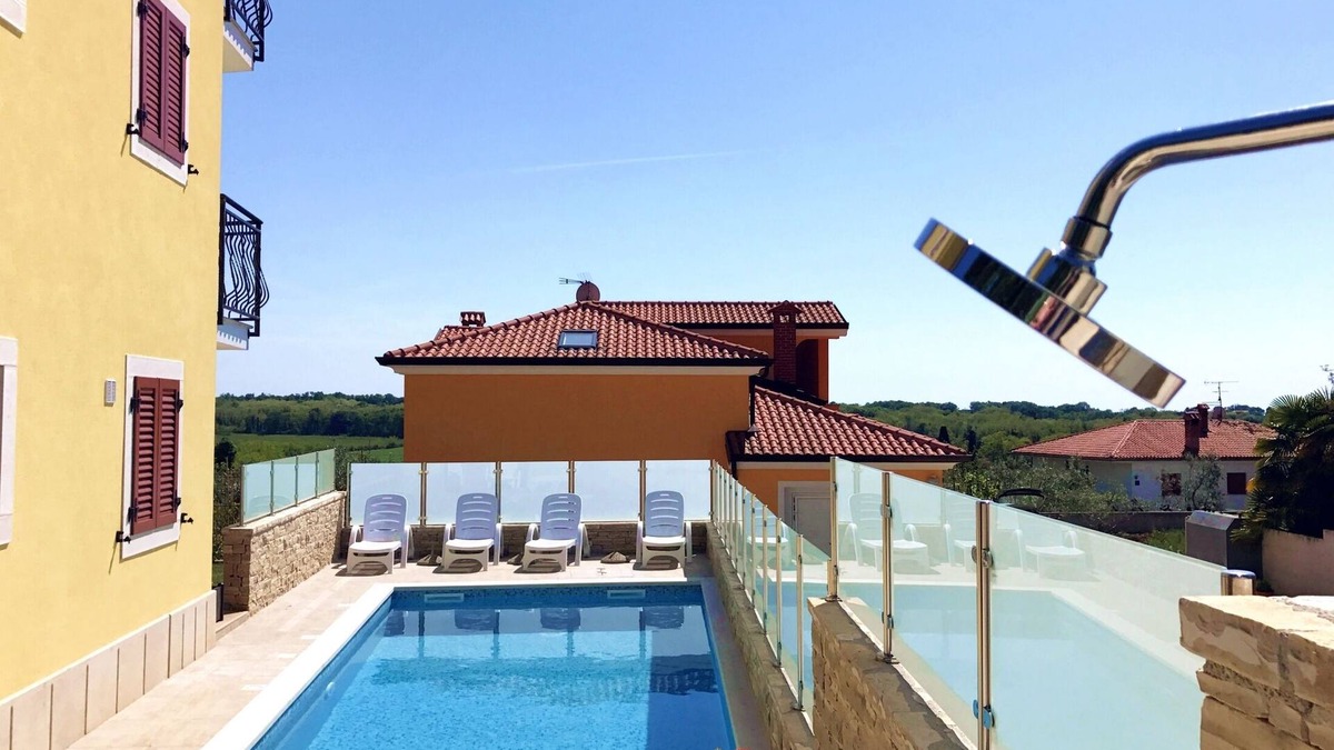 Savudrija Apartment | Apartment 4 in the villa in Savudrija, with garden pool barbecue parking