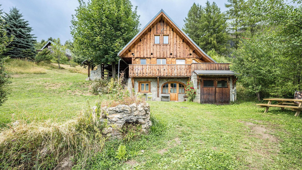 Jarrier Apartment | Apartment '4 Personnes' with Mountain View