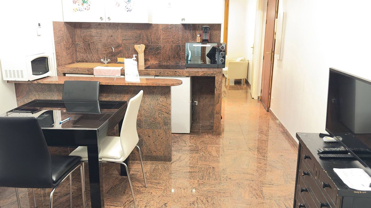 Drancy Apartment | Apartment '5 Rue Bartholomé Drancy' with Wi-Fi