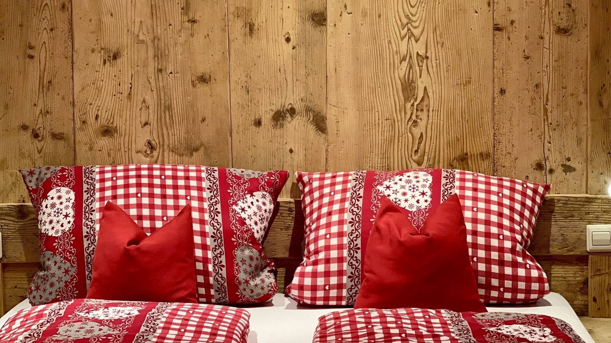 Breitnau Apartment | Apartment '60 Qm' with Shared Terrace, Shared Garden and Wi-Fi