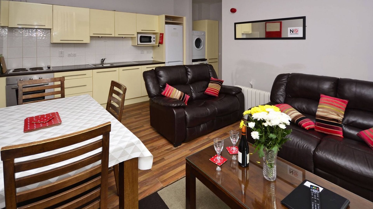 Letterfrack Cottage | Apartment 703 Letterfrack - sleeps 5 guests in 3 bedrooms