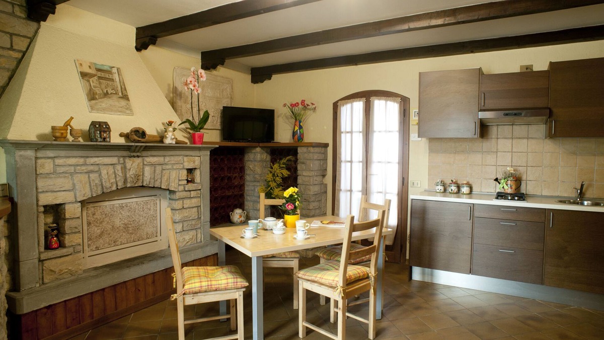 Paratico Apartment | Apartment a few meters from the shore of Lake Iseo and in Franciacorta