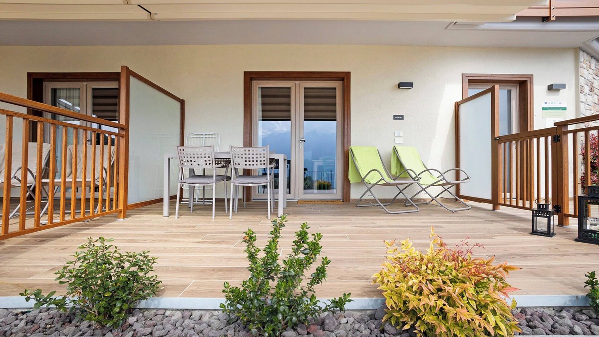 Tremosine Apartment | Apartment 'Agriturismo Hegemone Albero' with Mountain View, Private Terrace and Wi-Fi