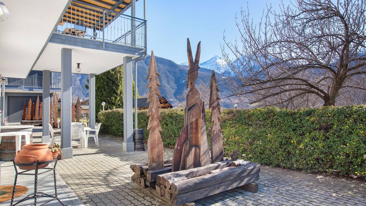 Saint-Pierre Apartment | Apartment 'A7' with Mountain View, Private Terrace and Wi-Fi